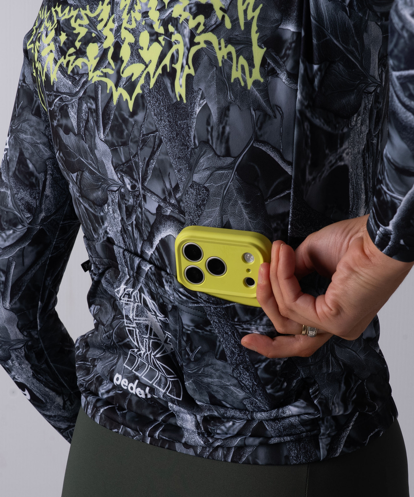 Women's Winter Long Sleeve Jersey - UnReal Tree Camo